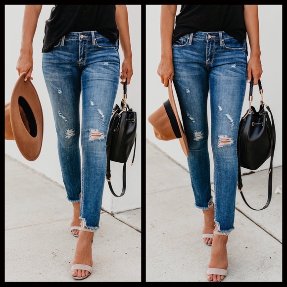 1 LEFT‼️5 🌟 Bridgett Frayed Skinnies - Picture 6 of 8